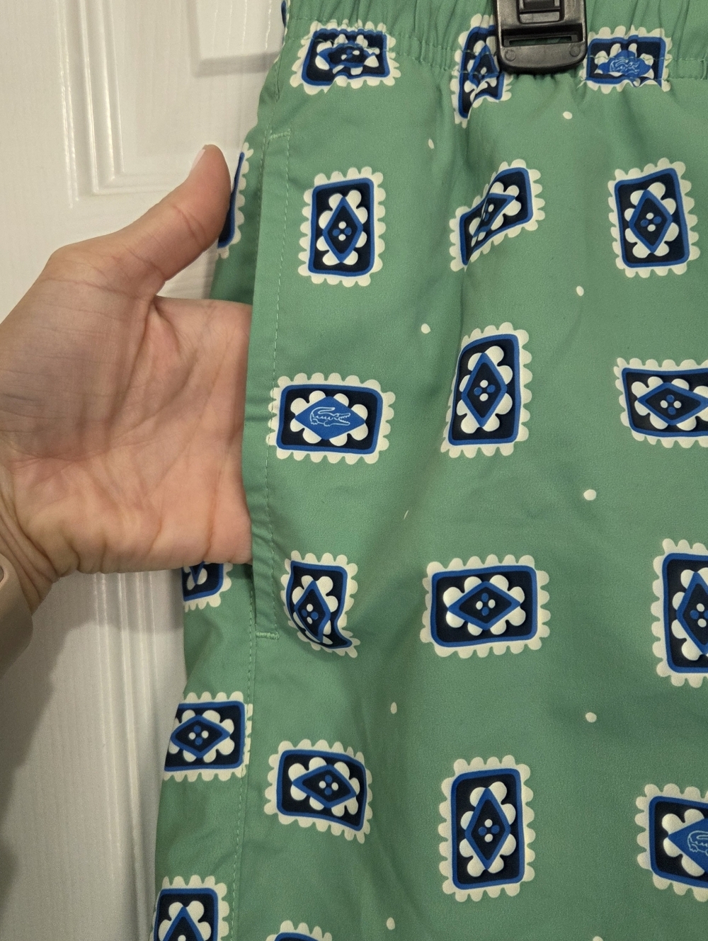 Lacoste L!VE Men Print Green Swim Trunks Shorts Large Mesh Lined Croc Logo - Picture 5 of 10